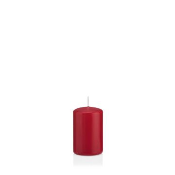 Stumpvaxljus MAEVA, mörkrött, 8cm, Ø5cm, 18 timmar - Tillverkat i Tyskland, mörkröda Stumpvaxljus MAEVA, mörkrött, 8cm, Ø5cm, 18 timmar - Tillverkat i Tyskland, mörkröda
