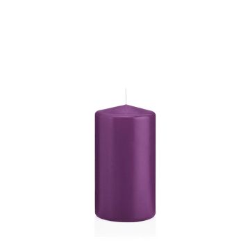 Stumpvaxljus MAEVA, violett, 13cm, Ø7cm, 52 timmar - Tillverkat i Tyskland Stumpvaxljus MAEVA, violett, 13cm, Ø7cm, 52 timmar - Tillverkat i Tyskland