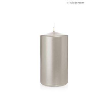 Julstearinljus ROSELLA, silver, 13cm, Ø7cm, 52 timmar - Tillverkad i Tyskland Julstearinljus ROSELLA, silver, 13cm, Ø7cm, 52 timmar - Tillverkad i Tyskland