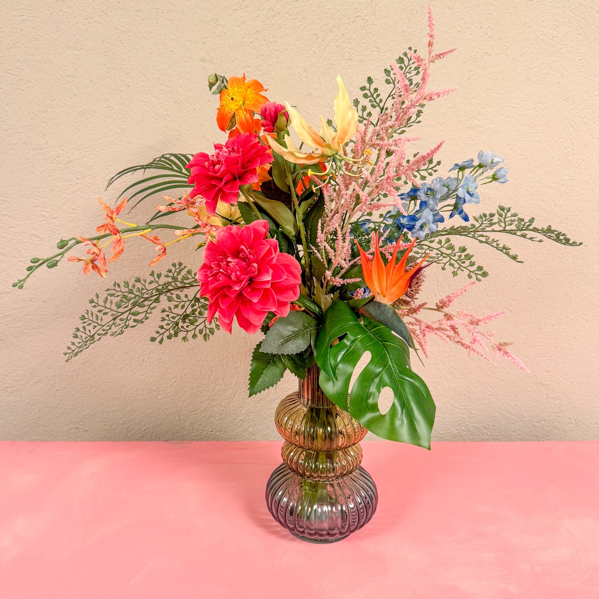 Blombukett Flower Bomb