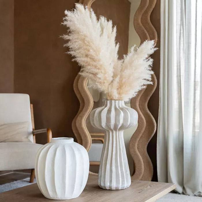 Beige vaser