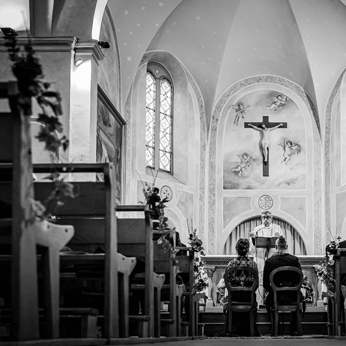 Blomsterdekor i stor stil för drömbröllopet i södra Frankrike